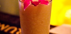 Macadamian Nut Chi Chi